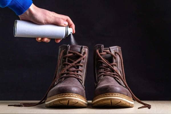 تصویر 5 از قیمت اسپری نانو کفش + خرید باور نکردنی
